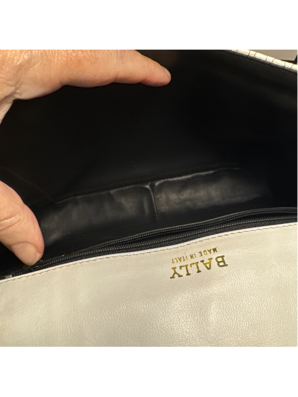 Bally Quilted Shoulder Bag White and Gold - Picture 8 of 9